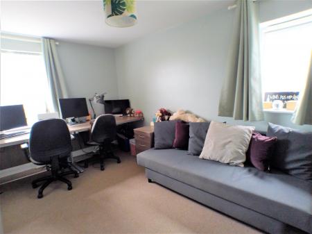 6 bedroom Detached house for sale in Cowdell Grove, Bingham