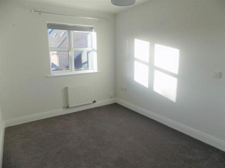 3 bedroom Semi-detached house for sale in Hudson Way, Radcliffe-On-Trent, Nottingham