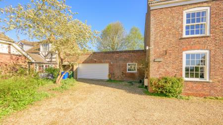 4 bedroom Detached house for sale in 136 Middlegate Road, Frampton, Boston, PE20