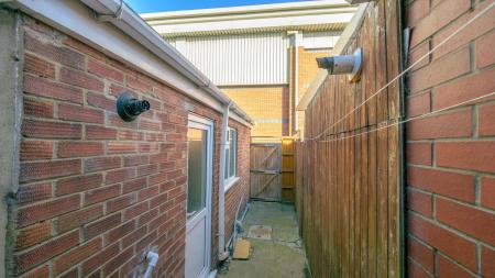3 bedroom Terraced House for sale in Broadfield Street, Boston, PE21