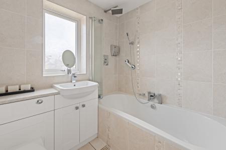 4 bedroom Detached house for sale in Causeway, Boston, PE21