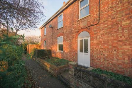 2 bedroom Terraced House for sale in Church Lane, Donington, Spalding, PE11