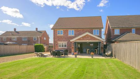 4 bedroom Detached house for sale in Church Road, Freiston, Boston, PE22