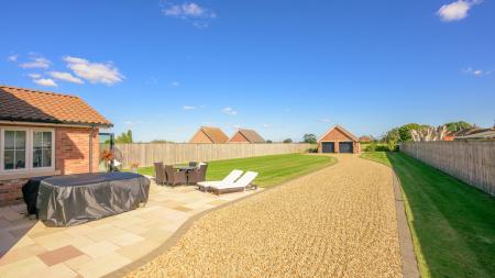 4 bedroom Detached house for sale in Church Road, Freiston, Boston, PE22