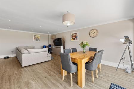 4 bedroom Detached house for sale in Church Road, Freiston, Boston, PE22