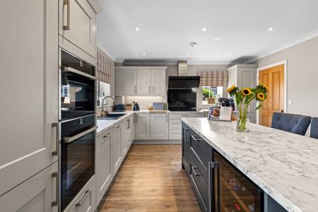 4 bedroom Detached house for sale in Church Road, Freiston, Boston, PE22