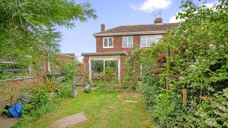 3 bedroom Semi-detached house for sale in Eastwood Road, Boston, PE21