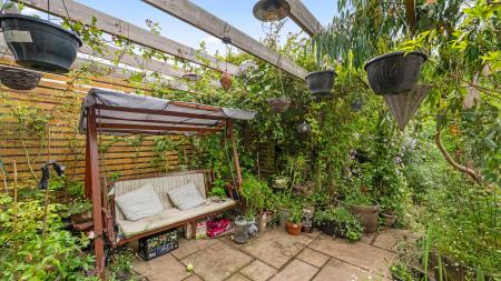 3 bedroom Semi-detached house for sale in Eastwood Road, Boston, PE21