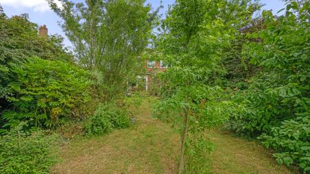 3 bedroom Semi-detached house for sale in Eastwood Road, Boston, PE21