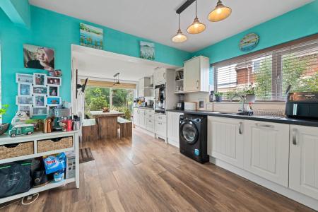 3 bedroom Semi-detached house for sale in Eastwood Road, Boston, PE21