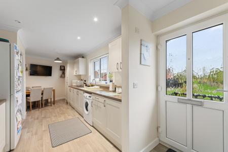 2 bedroom Semi-detached house for sale in Eton Way, Boston, PE21