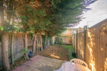 2 bedroom Terraced House for sale in Freiston Road, Boston, PE21