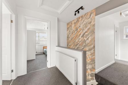 5 bedroom Detached house for sale in Glen Drive, Boston, PE21