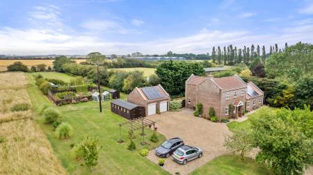 4 bedroom Detached house for sale in High Ferry Lane, Sibsey, Boston, PE22