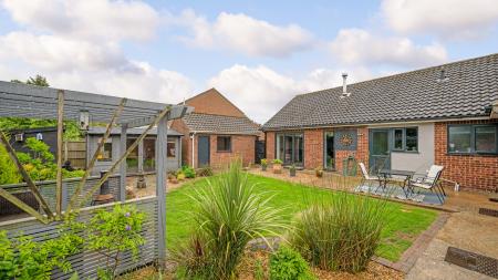 4 bedroom Detached bungalow for sale in Main Road, Stickney, Boston, PE22