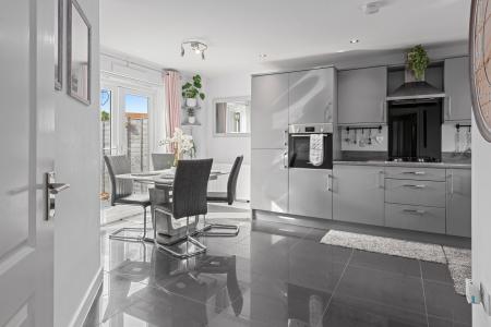 3 bedroom Semi-detached house for sale in Mallow Gardens, Boston, PE21