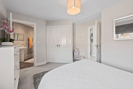 3 bedroom Semi-detached house for sale in Mallow Gardens, Boston, PE21