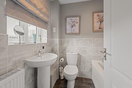 3 bedroom Semi-detached house for sale in Mallow Gardens, Boston, PE21