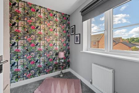 3 bedroom Semi-detached house for sale in Mallow Gardens, Boston, PE21