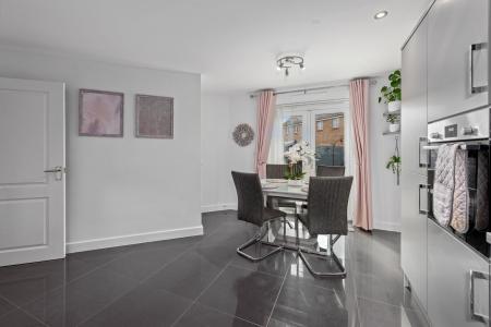 3 bedroom Semi-detached house for sale in Mallow Gardens, Boston, PE21