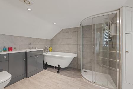 4 bedroom Detached house for sale in Pinfold Lane, Stickney, Boston, PE22