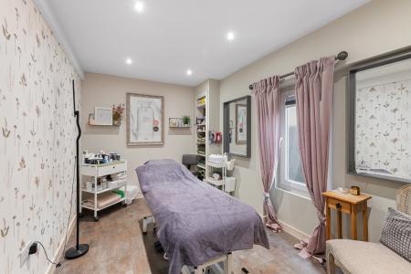 4 bedroom Detached house for sale in Sleaford Road, Boston, PE21