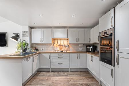 4 bedroom Detached house for sale in Sleaford Road, Boston, PE21