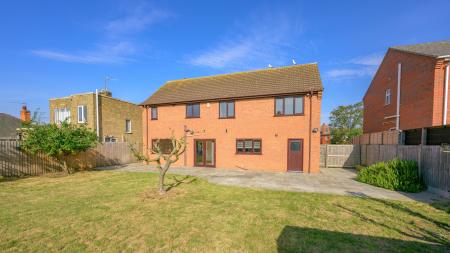 5 bedroom Detached house for sale in Woodville Road, Boston, PE21