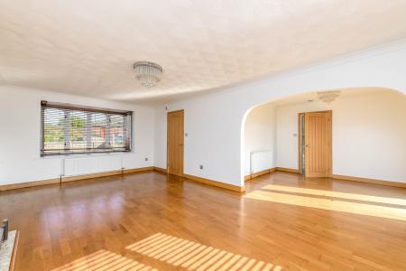 5 bedroom Detached house for sale in Woodville Road, Boston, PE21