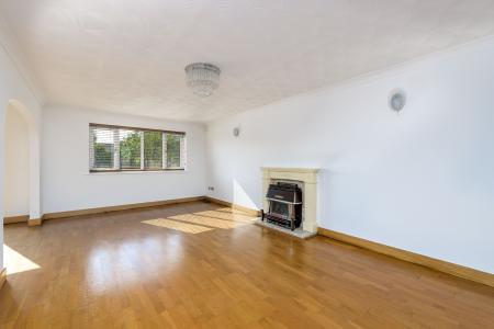 5 bedroom Detached house for sale in Woodville Road, Boston, PE21