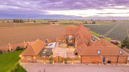 6 bedroom Detached house for sale in Wythes Lane, Fishtoft, Boston, PE21