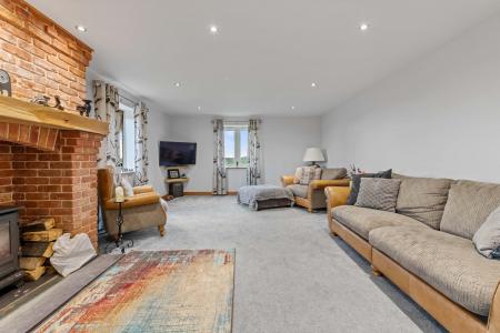 6 bedroom Detached house for sale in Wythes Lane, Fishtoft, Boston, PE21