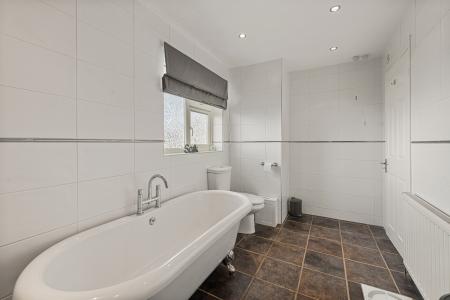 4 bedroom Detached house for sale in Sleaford Road, Boston, PE21