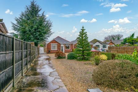 2 bedroom Detached bungalow for sale in Wyberton West Road, Boston, PE21