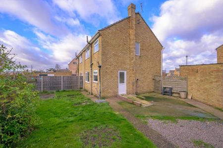 3 bedroom Semi-detached house for sale in Woodside, Boston, PE21