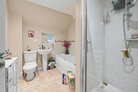 2 bedroom End of terrace house for sale in Eton Way, Boston, PE21