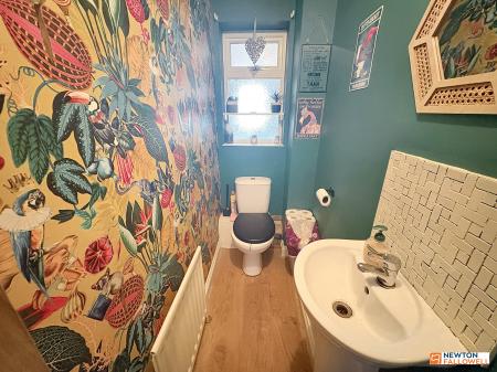 4 bedroom Semi-detached house for sale in Aveland Close, Bourne, PE10