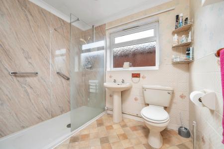 3 bedroom Detached bungalow for sale in Beech Avenue, Bourne, PE10