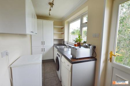 3 bedroom Detached bungalow for sale in Elizabeth Way, Bourne, PE10