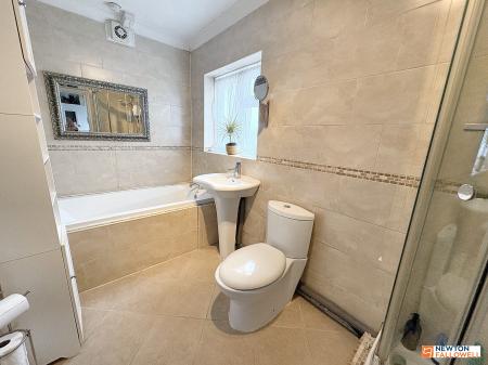 3 bedroom End of terrace house for sale in Fen Road, Bourne, PE10