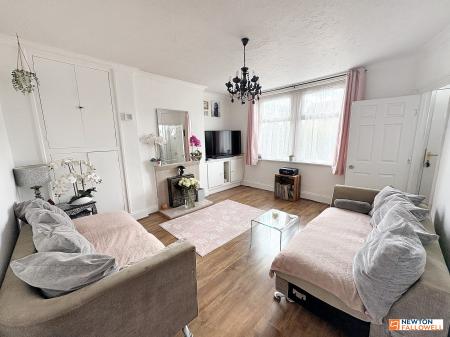 3 bedroom End of terrace house for sale in Fen Road, Bourne, PE10