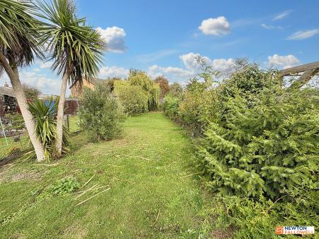 3 bedroom End of terrace house for sale in Fen Road, Bourne, PE10
