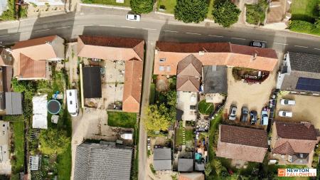 2 bedroom Cottage for sale in High Street, Little Bytham, Grantham, NG33