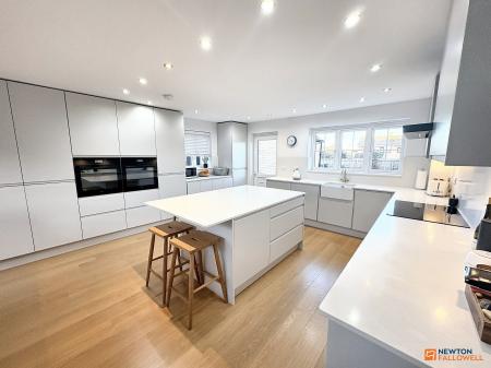 4 bedroom Detached house for sale in Nene Close, Bourne, PE10