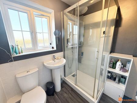 4 bedroom Detached house for sale in Nene Close, Bourne, PE10