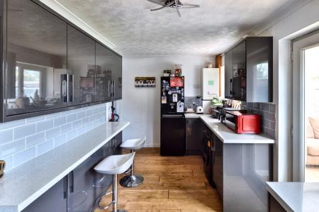 3 bedroom Semi-detached house for sale in Oldham Drive, Spalding, PE11