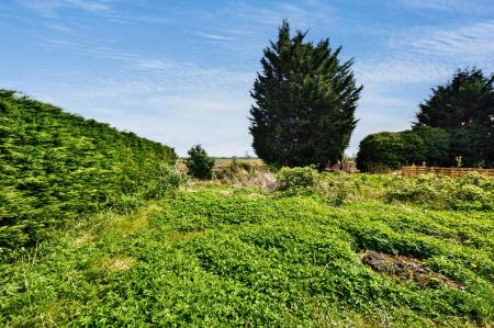 3 bedroom Semi-detached house for sale in Oldham Drive, Spalding, PE11