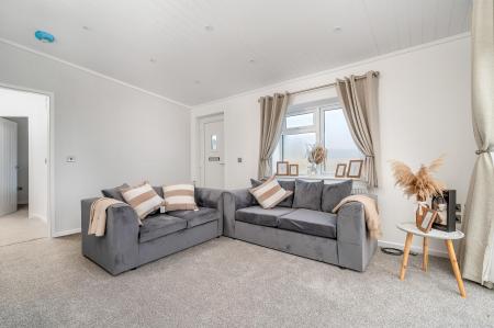2 bedroom Park home for sale in Stamford Park, Bourne