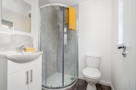 2 bedroom Park home for sale in Stamford Park, Bourne