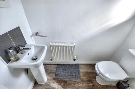 3 bedroom Terraced House for sale in The Pollards, Bourne, PE10